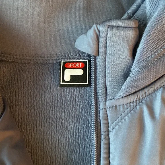 💗Sold💗 Fila “slim fit” workout jacket 💗 - Picture 3 of 12